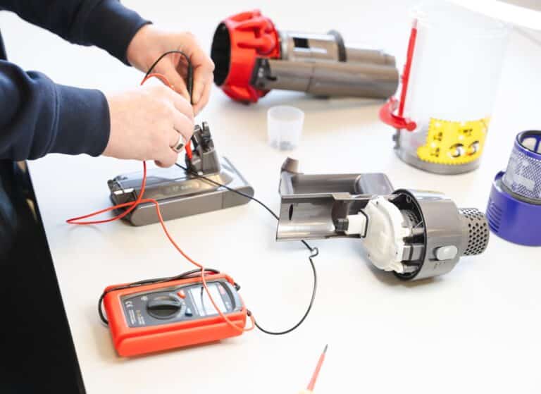 metiers-reparation-electrique-electronique-cite-des-formations-tours-2