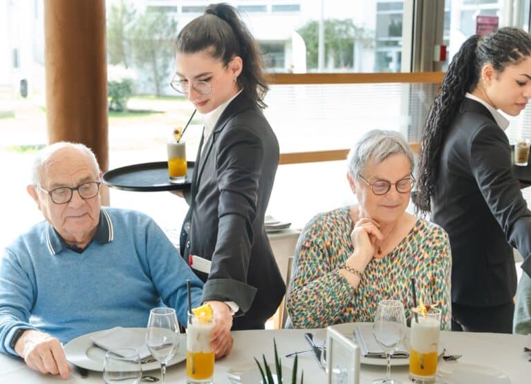 service-restauration-cite-des-formations-tours-9
